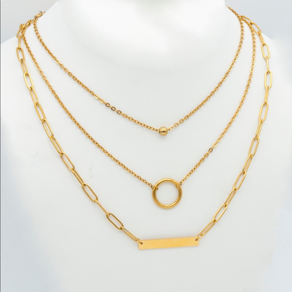 Set of three gold chain necklaces